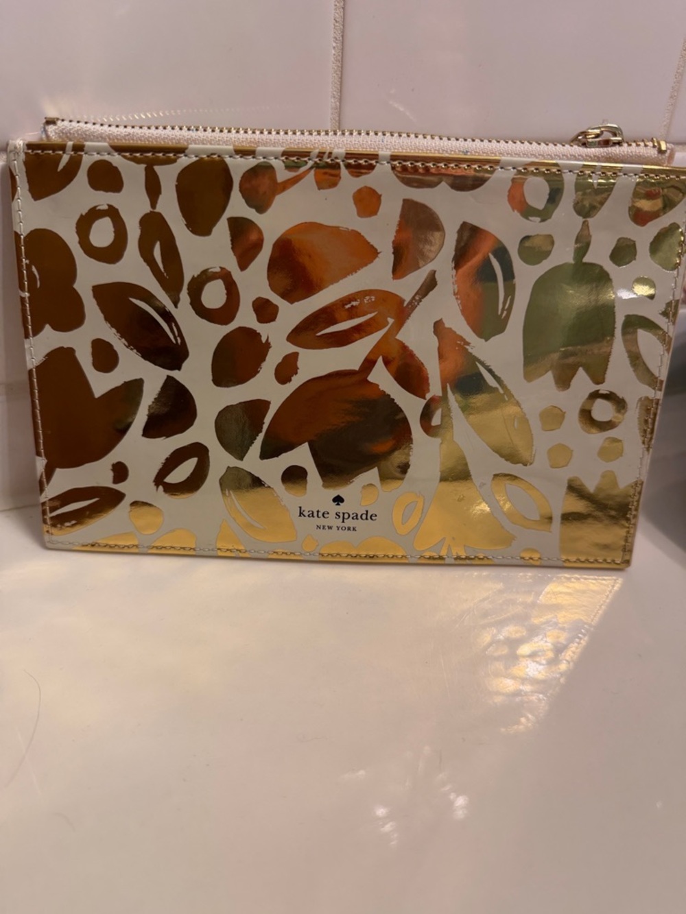 kate spade White and Gold Metallic Patterned Clutch - Picture 4 of 4